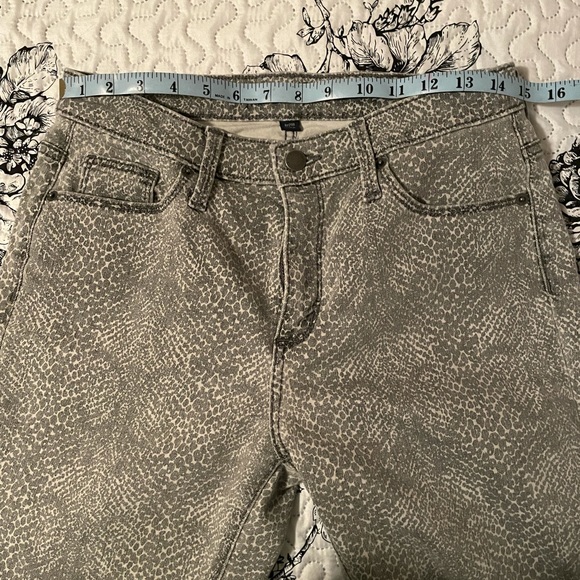Mid rise snake print skinny jeans - Picture 5 of 6